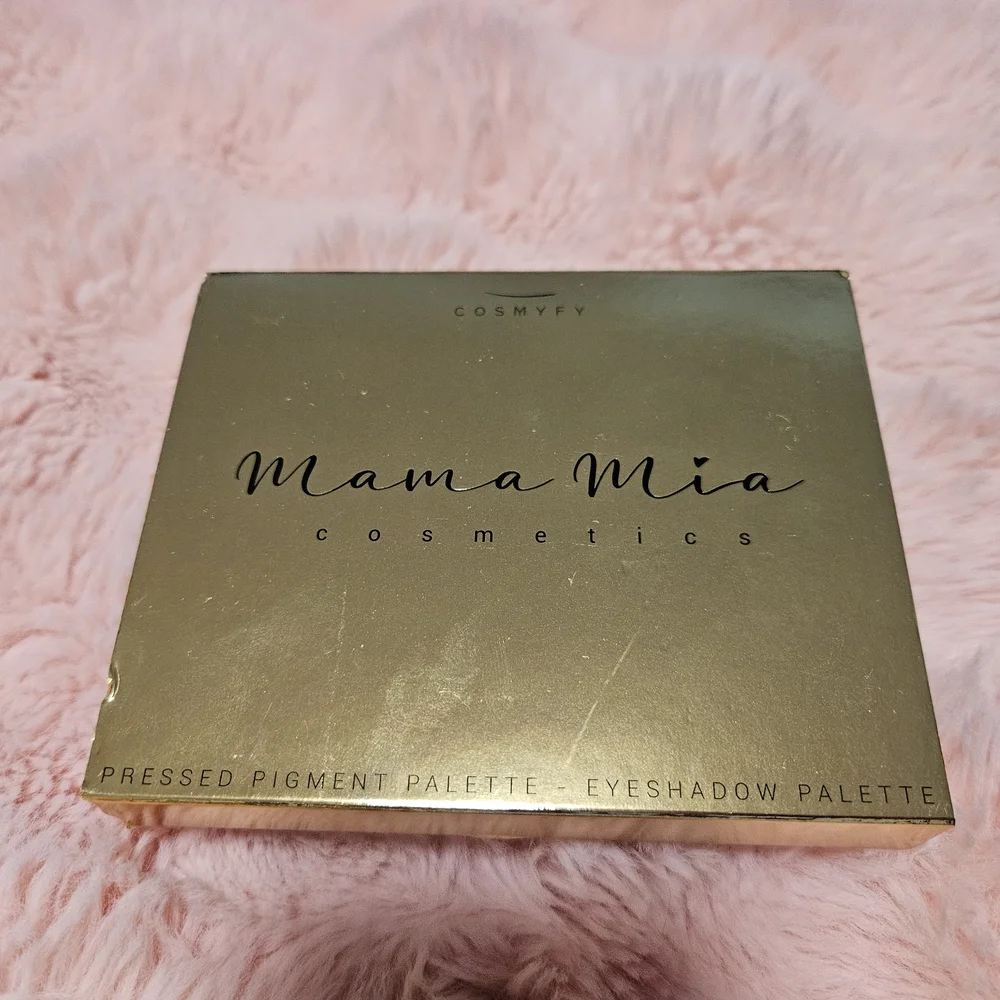 MAMA MIA Pressed Pigment Eyeshadow Palette by Cosmyfy NEW IN BOX